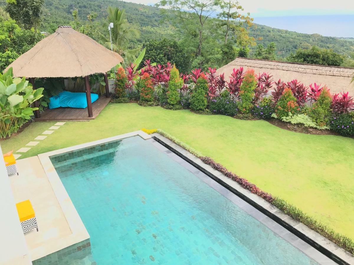 Villa Putih Lovina  Exterior photo